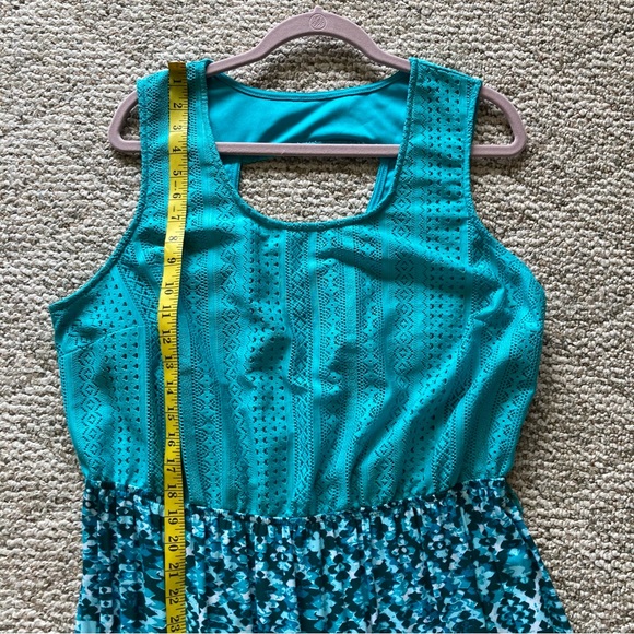 5/$15 Faded Glory Shades of Teal, Green, & Blue Maxi Dress 2X (18W-20W) - Picture 9 of 11